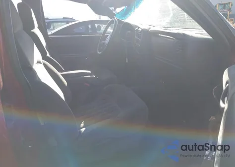 2002 Chevrolet Blazer Ls z USA, uszkodzony, nr VIN 1GNDT13W72K157280